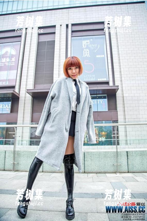“爱丝”里的长腿女警——高清保存，让腿控们肆意欢呼！