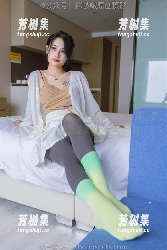 BoBoSocks袜啵啵 - 甜甜圈的OL风，美美的花絮，原图更新误打误撞抓包！