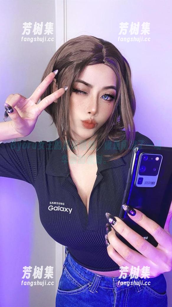 Byoru女王的最新图包，像是闯进了一场华丽的派对。