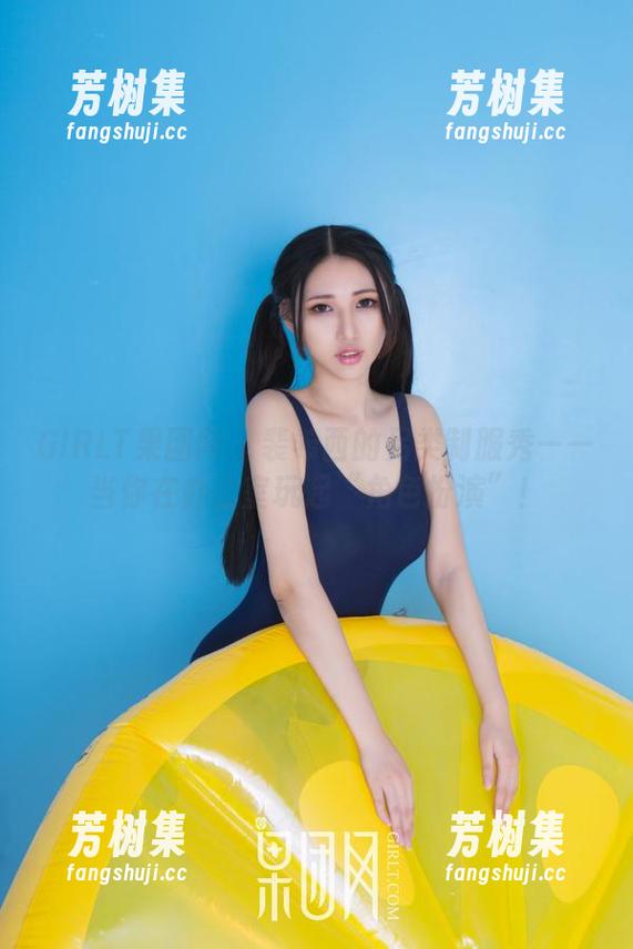 GIRLT果团网 - 裴希西的另类制服秀——当你在办公室玩起“角色扮演”！