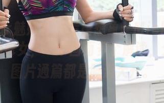 MiStar魅妍社 – 荒唐想象：Mieko林美惠子的修女，一个画面多个解读，分享的图片通篇都是脑洞大开。