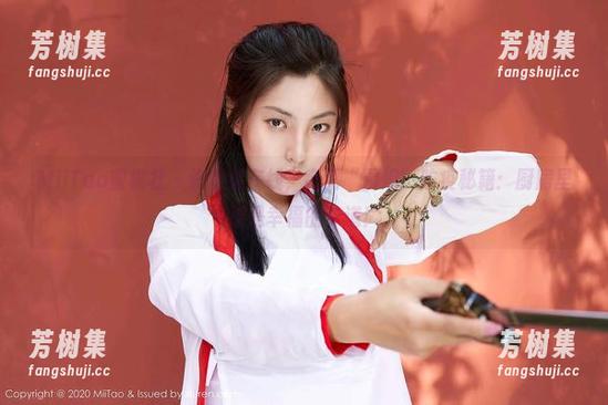 MiiTao蜜桃社 - 许思铭在线，高清“厨娘”防疫秘籍：厨房里都是幸福的味道！