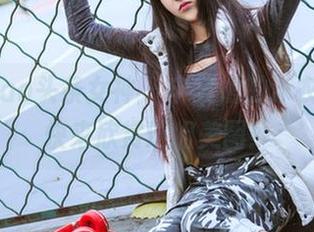 TouTiao头条女神 – 申美嫣的泳衣选集，快来欣赏这组美图！
