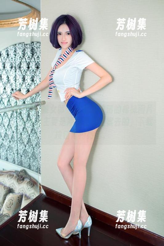 TuiGirl推女郎-赵纹清 TuiGirl推女郎 - 这组赵纹清的棉袜图片,其实我主要是冲着它的图案去的,下载按钮隐约亮起。