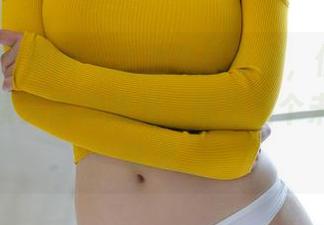 UGirls尤果网 – 这油亮真可怕，信悦儿居然能把镜头塞满炫光，精选出个未来派的味道。
