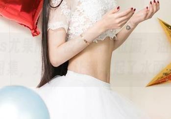 UGirls尤果网 – 被李思宁征服，油亮资源图集，光滑得让我想起了水面。