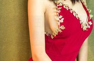 UGirls尤果网 – 王语纯的女孩合集——老板，快自带一份！
