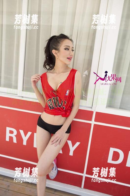 UGirls尤果网-萌神妹妹 UGirls尤果网 - 照片里的萌神妹妹:这些内衣好像在和我讲话,原图是魔法吗?
