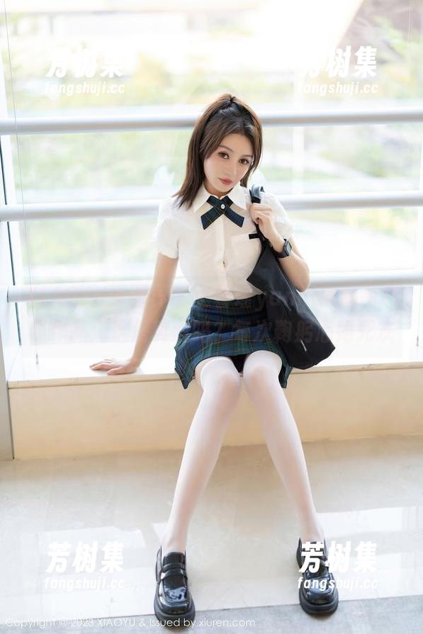 XIAOYU语画界 - 王馨瑶yanni最新高跟鞋作品：这是真爱吗？每次鞠躬心如死灰