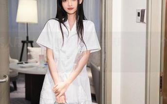 Xiuren秀人网 – fairy如歌精选：丝袜环绕间的每个转身都是一首小诗吧！