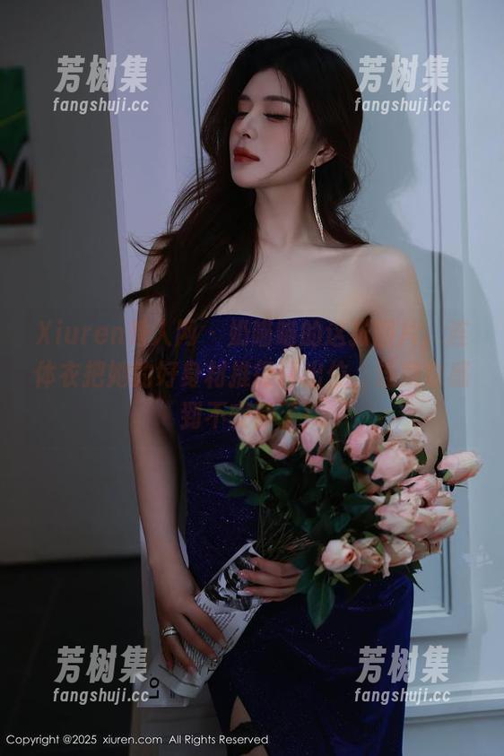 Xiuren秀人网 - 奶喵喵的这张图片，连体衣把她的好身材推得真出位，连我也感到不安静了！
