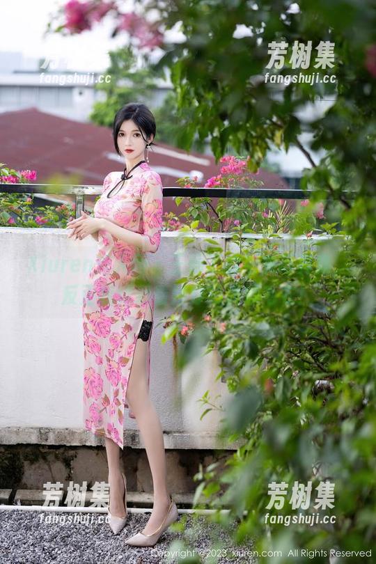 Xiuren秀人网 - 王俪丁的毛衣写真集，反正我就爱看她穿的麻烦毛衣！