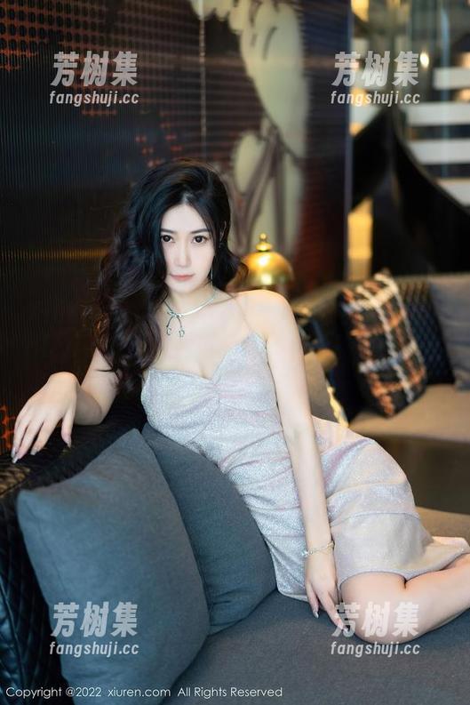 Xiuren秀人网 - 三速纯爱模式？苏小曼babyface的女孩作品集带你体验何为现实与幻想的交织！