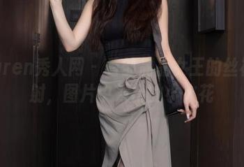 Xiuren秀人网 – 看邹晶晶女王的丝袜反射，图片中发出的小火花