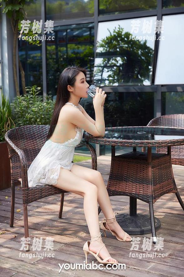 YouMi尤蜜荟 - 天使名号由Domen瑶瑶来，然而无圣光与图包让人一秒入戏。