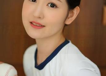 YouMi尤蜜荟 – 艾小青的和服高清作品集：有些事，起初是反叛