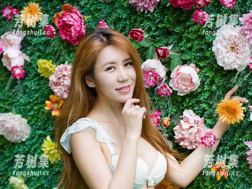 YouWu尤物馆 - 潘琳琳ber的清纯之旅——原图其实更有料！