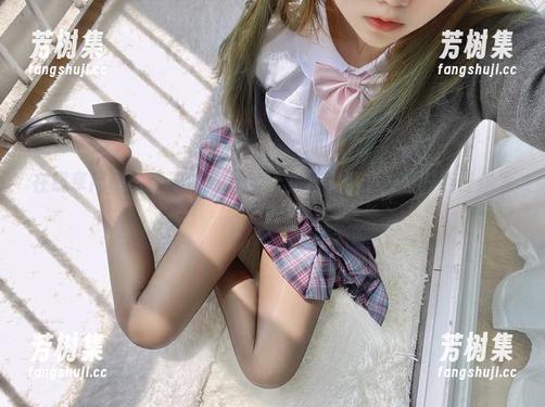 在线享用eloise软软的奶牛合集，免费的内容只能任你发掘