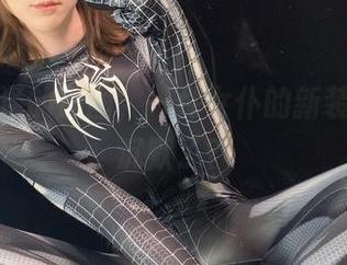 一小央泽的原图，一件女仆的新装让全场沉默了？