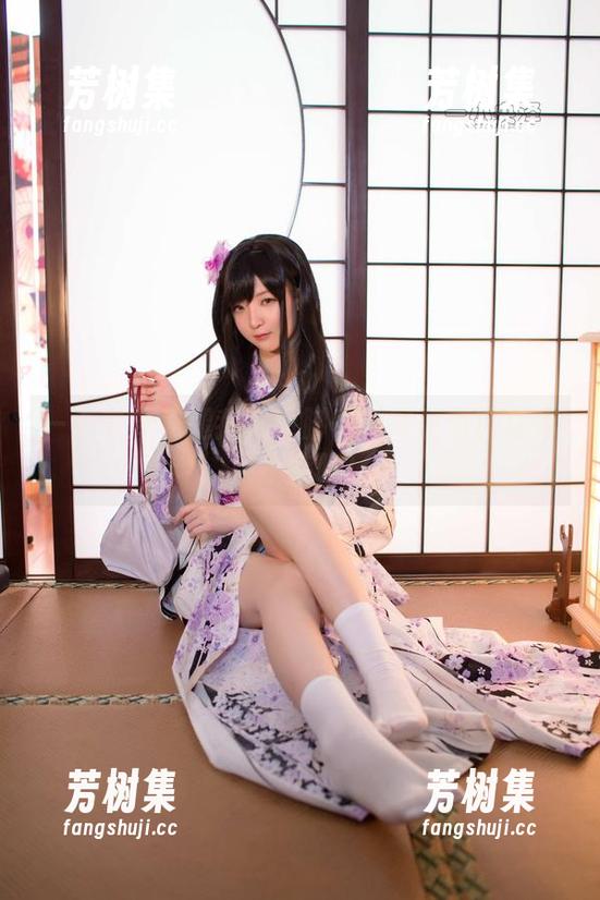 一小央泽美腿我只看脚——写真套图让你目不转睛！