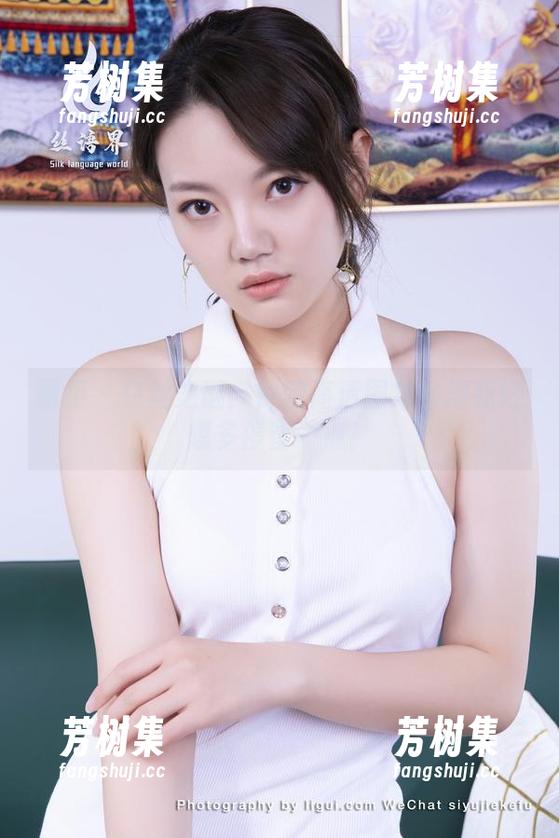 丽柜 - 白丝之谜：钟晴高清图集看得我好想多停留一点！
