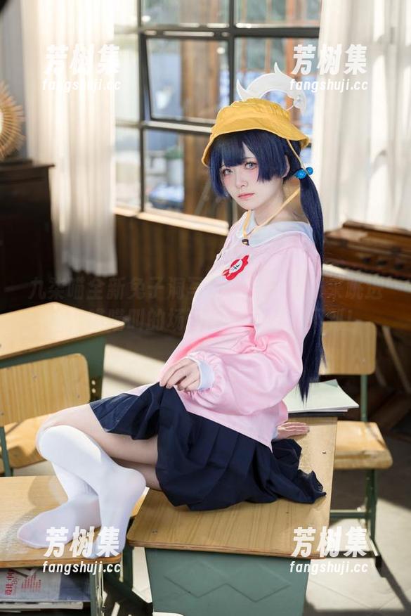 九柒喵全新兔子洞写真集：初音未来跳进来，喵喵叫的场面你根本想象不到！