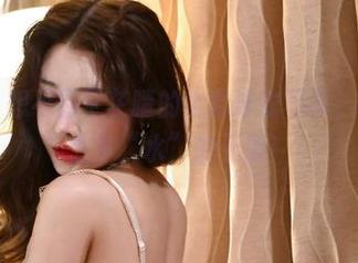 微密圈 – 想不到于芷晴的全套泳衣写真，竟然有这么多“水”的元素！