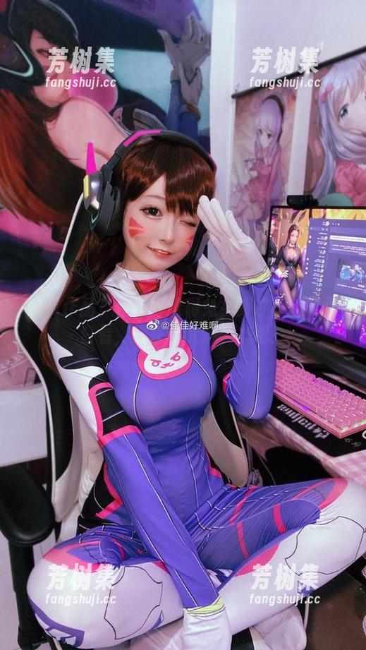 免费作品？佳佳好难啊兔女郎才不想让你白看，快来瞧瞧这姿态吧！