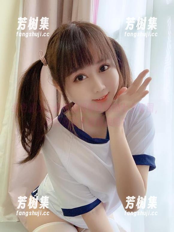 红色波点，依依超级懒独特的七夕套图，你敢碰这下载链接吗？