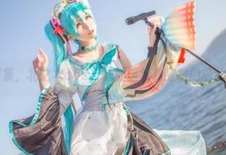 超级泳池图集，北之北cos，水的深浅和身材的曲线一样重要！