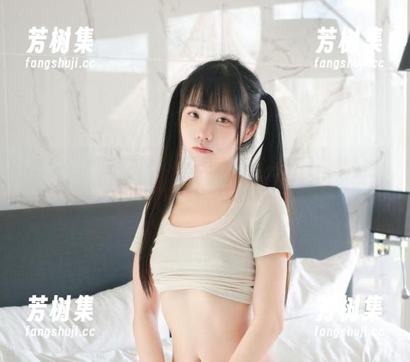 准备好了没？可可小白兔自信满满的自拍套图等你来下载！