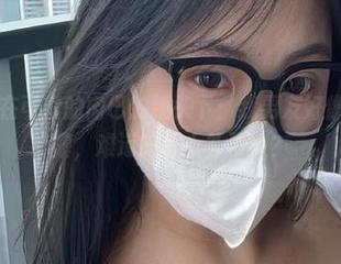 微密圈 – 在可爱的肉巴的镜头下：我男友好像得了自拍癖，难道我得上补习班？