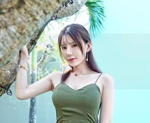 嗲囡囡 – 施忆佳KITTY的“圣诞私房”，那可是免费无条件入场的哦