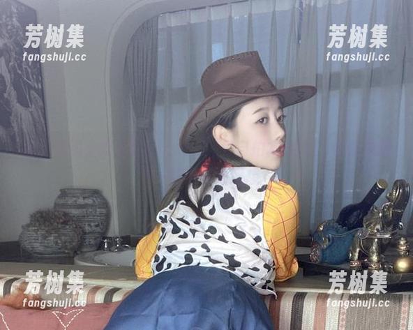 奈汐酱Nice 当生活遇上奈汐酱Nice:24号自拍本-姐姐,带你体验不一样的资源遐想。