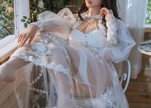 黑色的奈汐酱Nice美图更新啦，各种神秘感，我这脑袋里全是黑色的联想了…