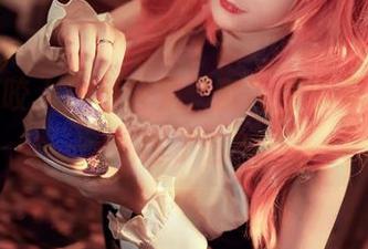 奶狮不咬人白色合集，就问你们更新得跟她比了么？
