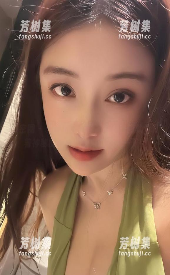 微密圈 - 和服里的奶雯，最新美图就像藏着神秘的泡泡，快来试试捏一下！