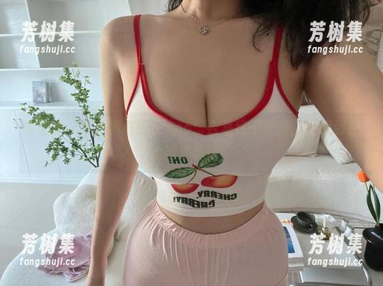 微密圈 - 牛仔裤与安妮yoo：合集终于更新，没想到会变得更休闲。