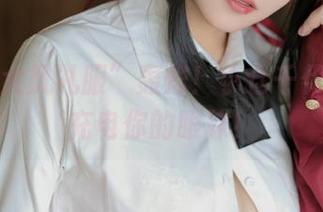 最新“大凤礼服”轰炸！小仓千代w又来充电你的眼球！