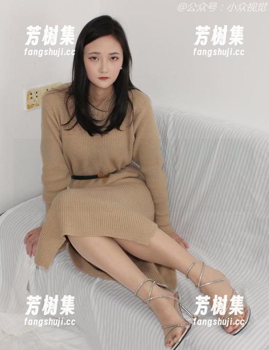 小众视觉 - 当惠子穿上白丝，我脑子里响起了“拉链声”——哈哈，原图摆在这儿！