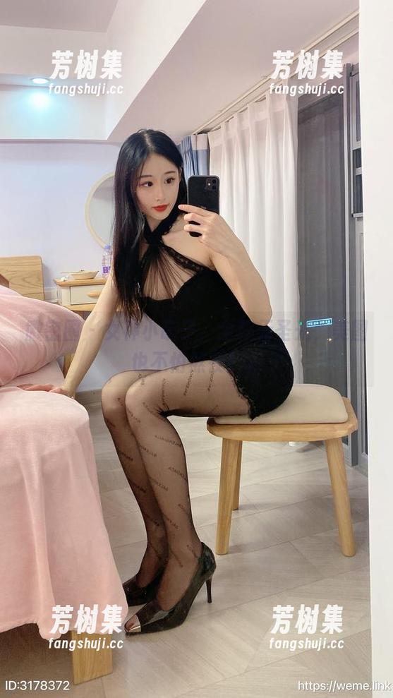微密圈 - 女神小萌子，全程无圣光，美图也不怕熬夜！」