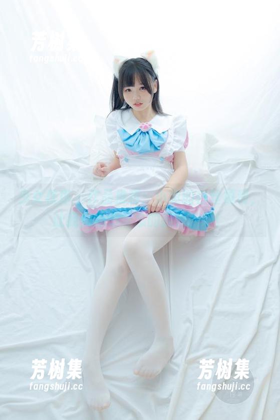 少女秩序 - 作品推荐：小鱼的白丝福利，让我们心心念念的腿快来吧！