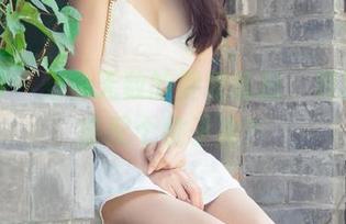 尤果网 – 圈粉无数的雯雯私拍，和服能不能配个桃子派？