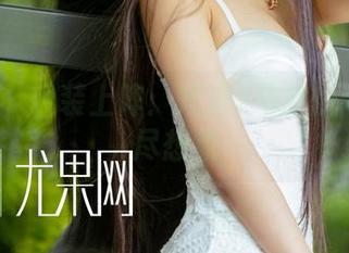 尤果网 – 轻装上阵：短裤+马欣悦=美图无尽想象