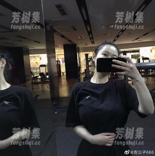 微密圈 - 这吊带……左公子666的原图直接让我变成小鹿乱撞，资源来的太突然。