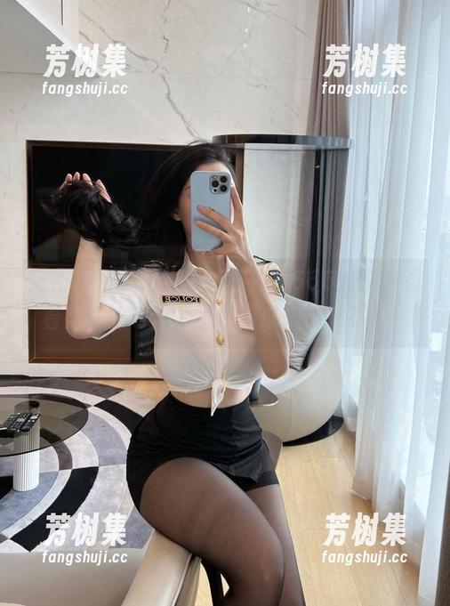 微密圈 - 美图之中，左公子666的睡衣透着些许的巧思，图包看过来，真不错！