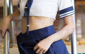 推女神 – 欧尼anne，你的吊带又来了，套图别具一格，分享给大家吧！