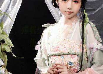 油亮闪亮，爆机少女喵小吉的免费照片，快来收图吧！