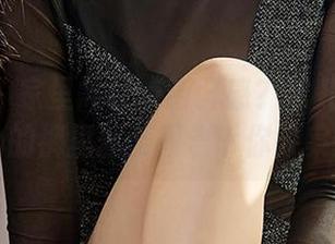 爱尤物 – 家里需要点新鲜感？果儿Victoria的裤里丝美图告诉你答案。
