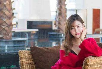 爱蜜社 – 说是“学妹”，偏偏让人想多了，在线原图萌琪琪Irene你也太会玩了吧！